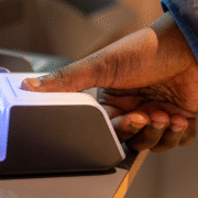 erros de picagem artigos erros de biometria